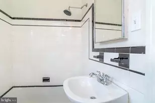 1667 Primrose Rd NW, Washington, DC 20012 - Photo 19