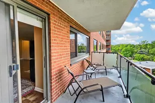 4201 Cathedral Ave NW, Washington, DC 20016 - Photo 13