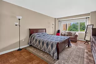 4201 Cathedral Ave NW, Washington, DC 20016 - Photo 9
