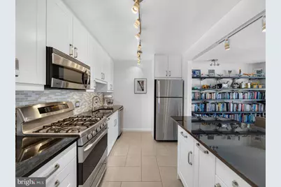 1280 21st Street NW #806, Washington, DC 20036 - Photo 13