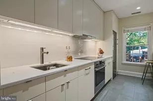3217 Sutton Pl NW, Washington, DC 20016 - Photo 19