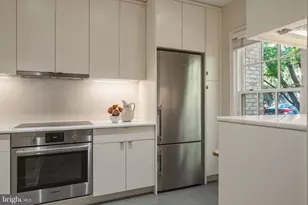 3217 Sutton Pl NW, Washington, DC 20016 - Photo 21