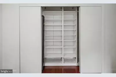 2710 Macomb Street NW #310, Washington, DC 20008 - Photo 27