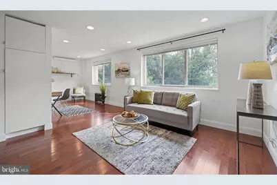 2710 Macomb Street NW #310, Washington, DC 20008 - Photo 5
