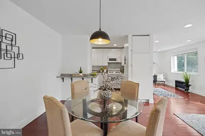 2710 Macomb Street NW #310, Washington, DC 20008 - Photo 13