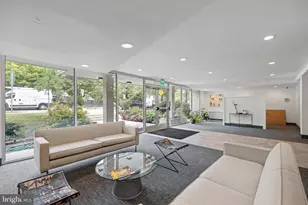 2710 Macomb St NW, Washington, DC 20008 - Photo 33