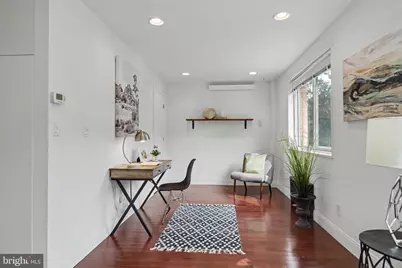 2710 Macomb Street NW #310, Washington, DC 20008 - Photo 7