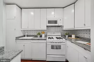 2710 Macomb St NW, Washington, DC 20008 - Photo 17