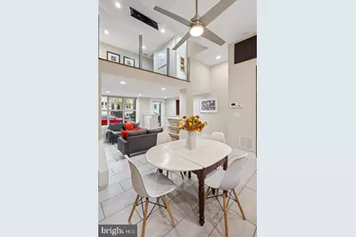 715 F Street NE, Washington, DC 20002 - Photo 3