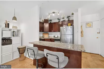 1260 21st Street NW #205, Washington, DC 20036 - Photo 7