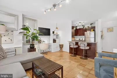 1260 21st Street NW #205, Washington, DC 20036 - Photo 5
