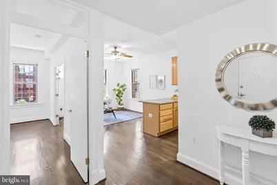 1401 Columbia Road NW #310, Washington, DC 20009 - Photo 3