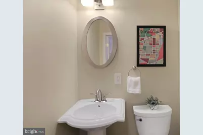 215 T Street NE, Washington, DC 20002 - Photo 11