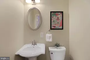 215 T St NE, Washington, DC 20002 - Photo 11