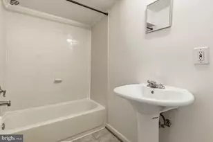 3865 Halley Terrace SE, Washington, DC 20032 - Photo 17