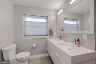 1433 K St SE, Washington, DC 20003 - Photo 15