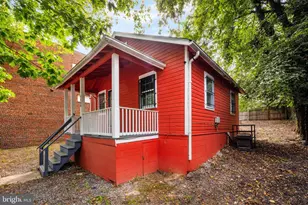 4239 Edson Pl NE, Washington, DC 20019 - Photo 3