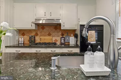 2415 I Street NW, Washington, DC 20037 - Photo 51