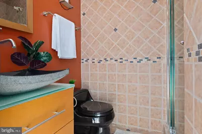 2415 I Street NW, Washington, DC 20037 - Photo 19