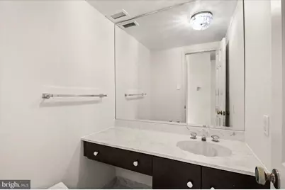 800 25th Street NW #903, Washington, DC 20037 - Photo 17