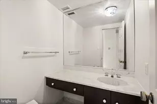800 25th St NW, Washington, DC 20037 - Photo 17