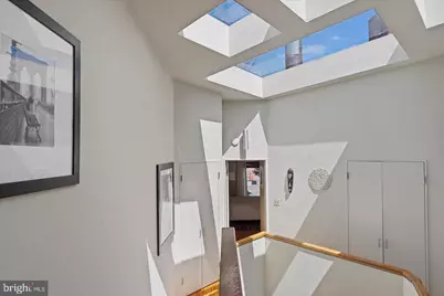 2415 I Street NW, Washington, DC 20037 - Photo 37
