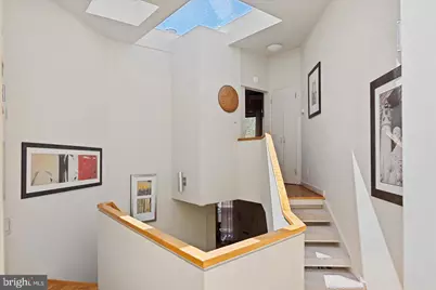 2415 I Street NW, Washington, DC 20037 - Photo 39