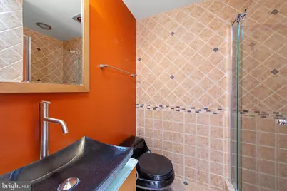 2415 I Street NW, Washington, DC 20037 - Photo 27