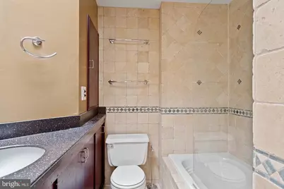 2415 I Street NW, Washington, DC 20037 - Photo 17