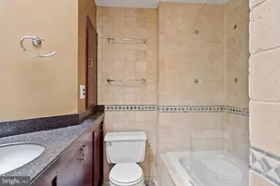2415 I St NW, Washington, DC 20037 - Photo 17