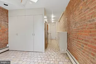 2415 I St NW, Washington, DC 20037 - Photo 9