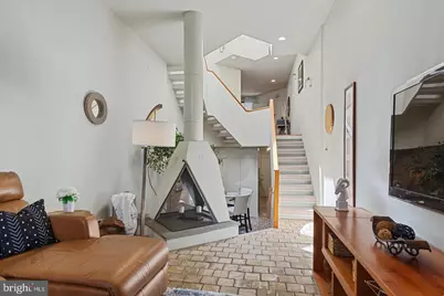 2415 I Street NW, Washington, DC 20037 - Photo 11