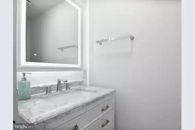 1427 K Street SE, Washington, DC 20003 - Photo 9