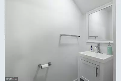 1427 K Street SE, Washington, DC 20003 - Photo 19