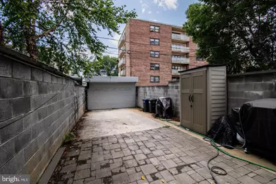 1427 K Street SE, Washington, DC 20003 - Photo 29