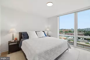 37 L St SE, Washington, DC 20003 - Photo 13