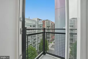37 L St SE, Washington, DC 20003 - Photo 9