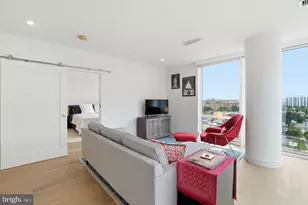 37 L St SE, Washington, DC 20003 - Photo 11
