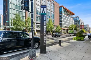 1025 1st St SE, Washington, DC 20003 - Photo 47