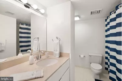 701 Pennsylvania Avenue NW #1222, Washington, DC 20004 - Photo 11