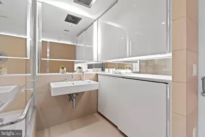 920 I Street NW #1102, Washington, DC 20001 - Photo 35