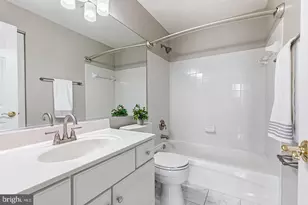 2407 20th St NW, Washington, DC 20009 - Photo 19