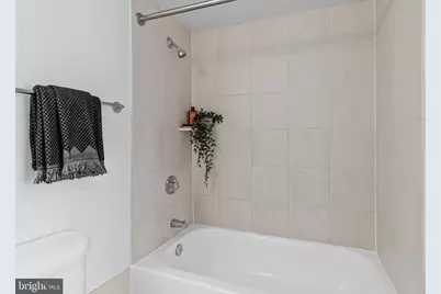 1000 New Jersey Avenue SE #811, Washington, DC 20003 - Photo 19