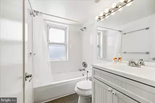 1727 R St NW, Washington, DC 20009 - Photo 31