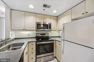 1727 R St NW, Washington, DC 20009 - Photo 21