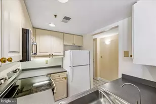 1727 R St NW, Washington, DC 20009 - Photo 25