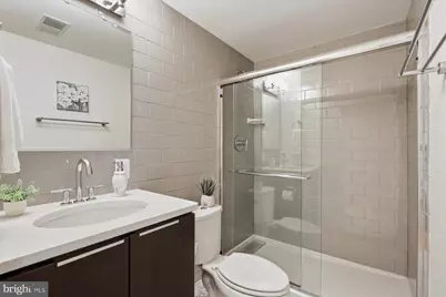 1811 Wyoming Avenue NW #22, Washington, DC 20009 - Photo 17