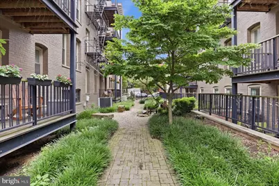1811 Wyoming Avenue NW #22, Washington, DC 20009 - Photo 27