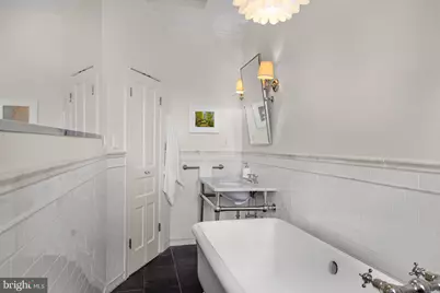 131 North Carolina Avenue SE, Washington, DC 20003 - Photo 31