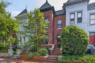 152 13th St SE, Washington, DC 20003 - Photo 1